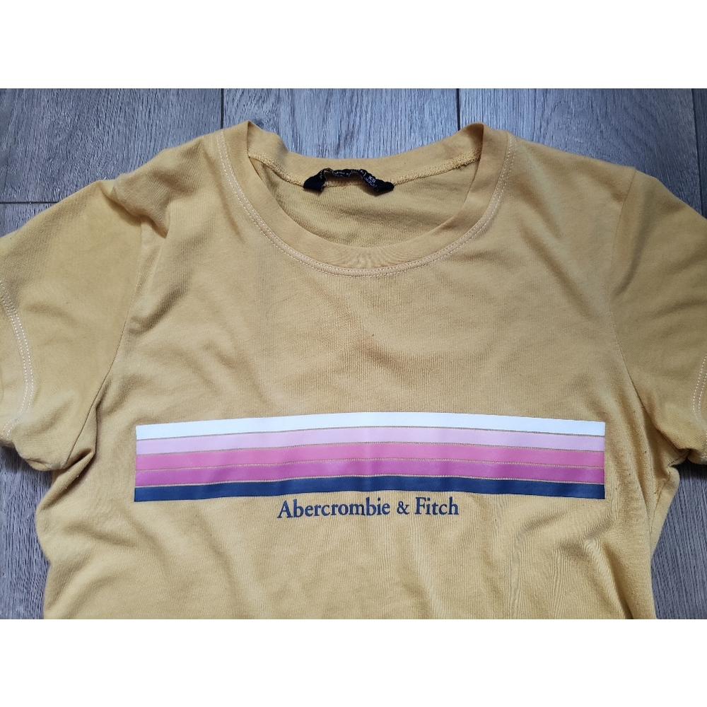 Aberceombie & Fitch Logo Tee XS